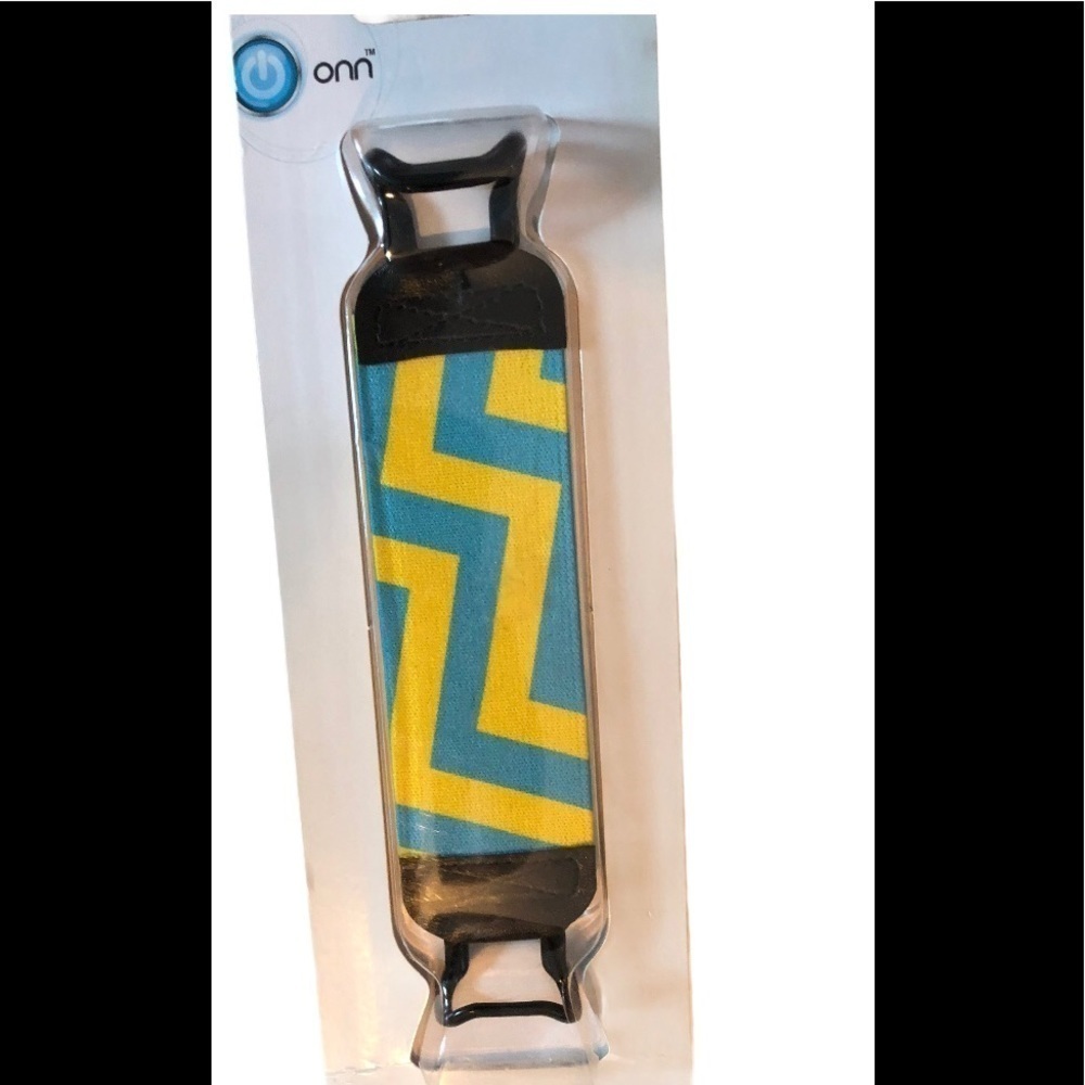 NIP ONN Universal Tablet Hand Strap 6-10” Tablet